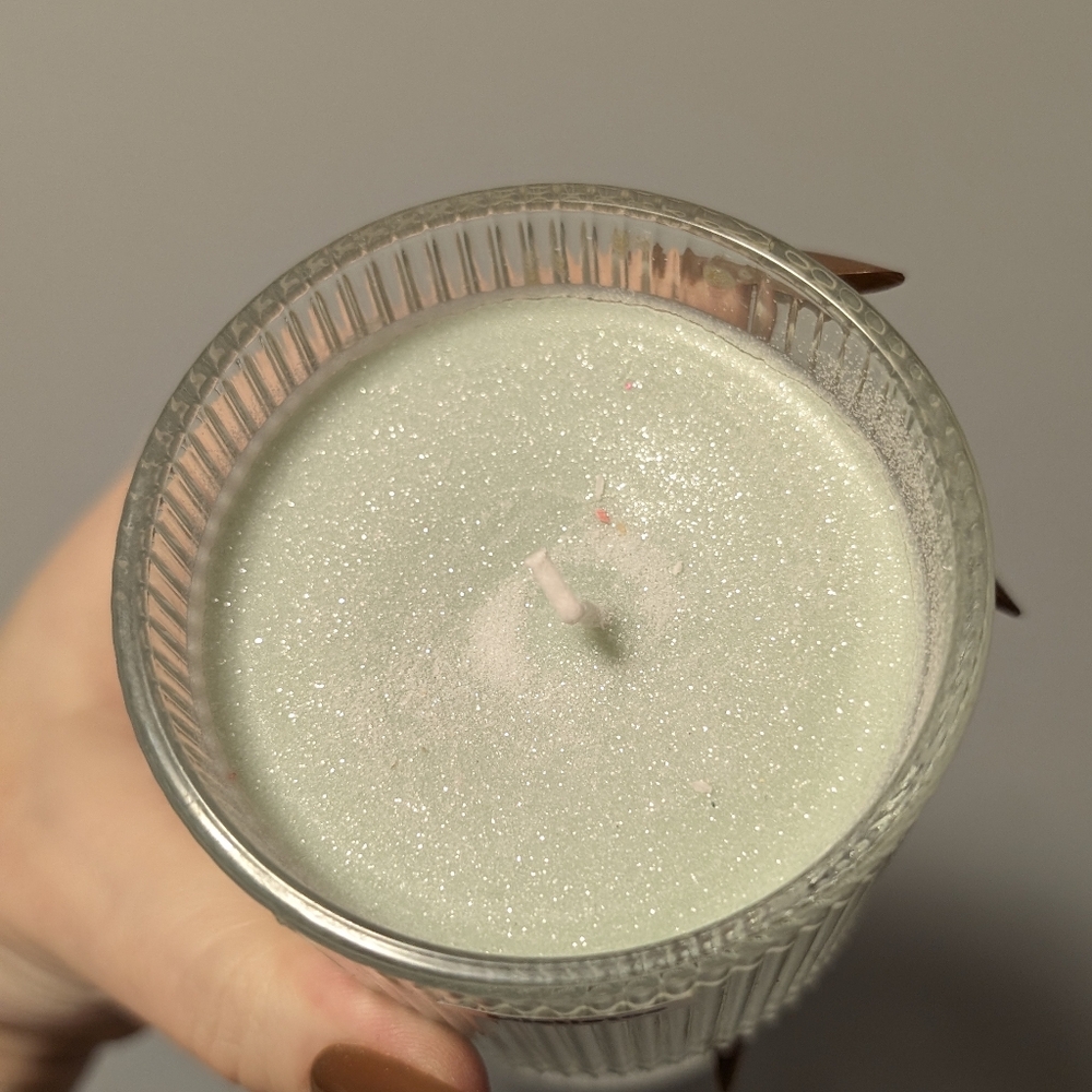 Green Ribbed Glass Candle - Picture 2 of 2